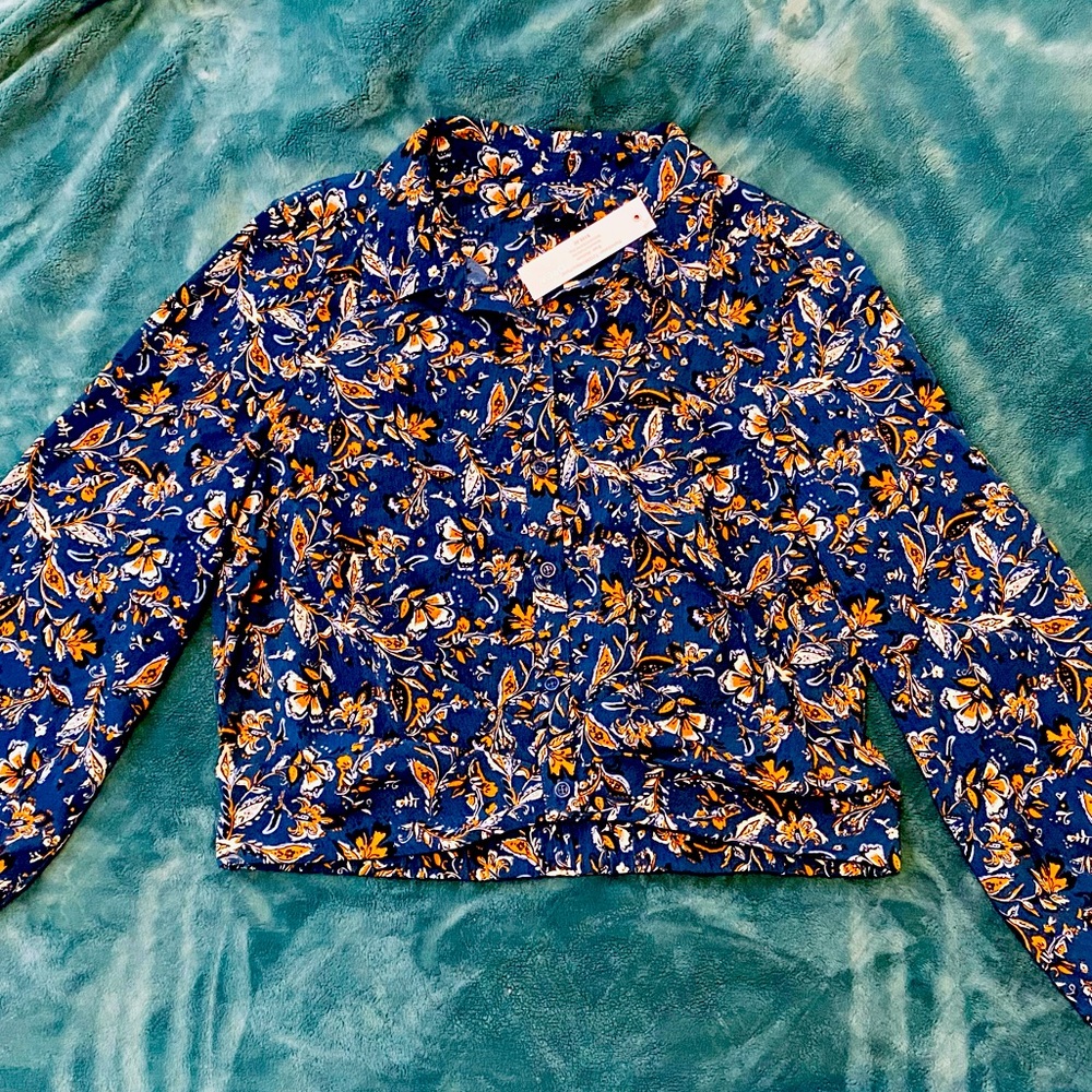 NWT - Drew Cropped Shirt
